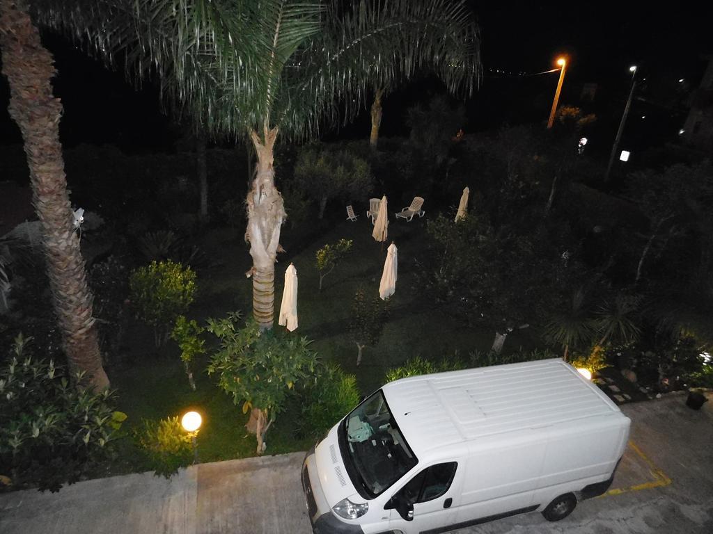 فوميفريدو دي سيشيليا Villa Delle Vacanze المظهر الخارجي الصورة